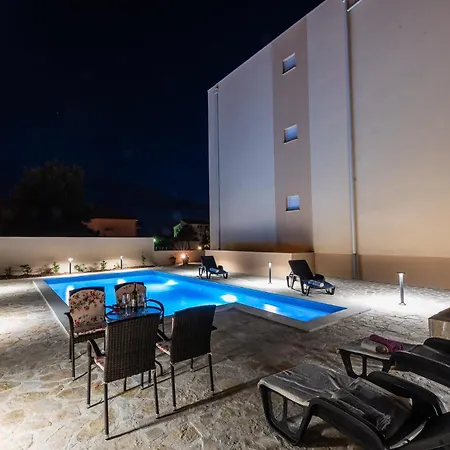 Sandrica Apartment