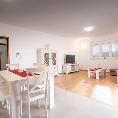Appartamento Sandrica Vrsi